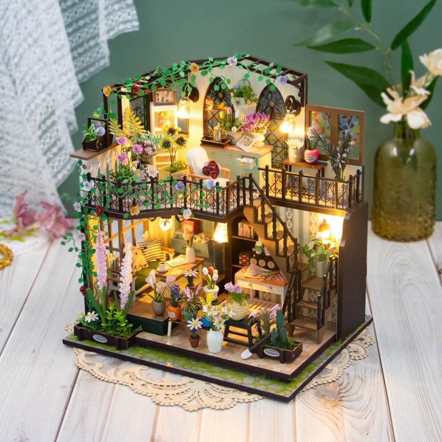 2Kids Toys - Casa in miniatura La serra di Darcy 2xAAA
