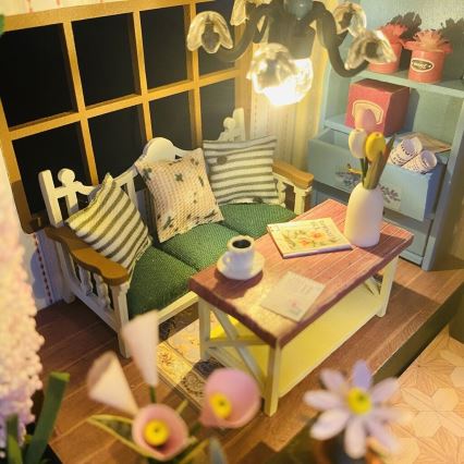 2Kids Toys - Casa in miniatura La serra di Darcy 2xAAA