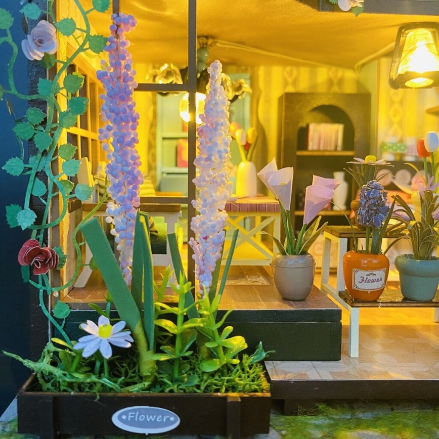 2Kids Toys - Casa in miniatura La serra di Darcy 2xAAA