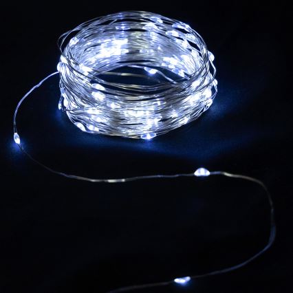 Aigostar - Catena luminosa LED per esterni 50 LED, alimentazione 3xAA, 5,3 m, bianco freddo