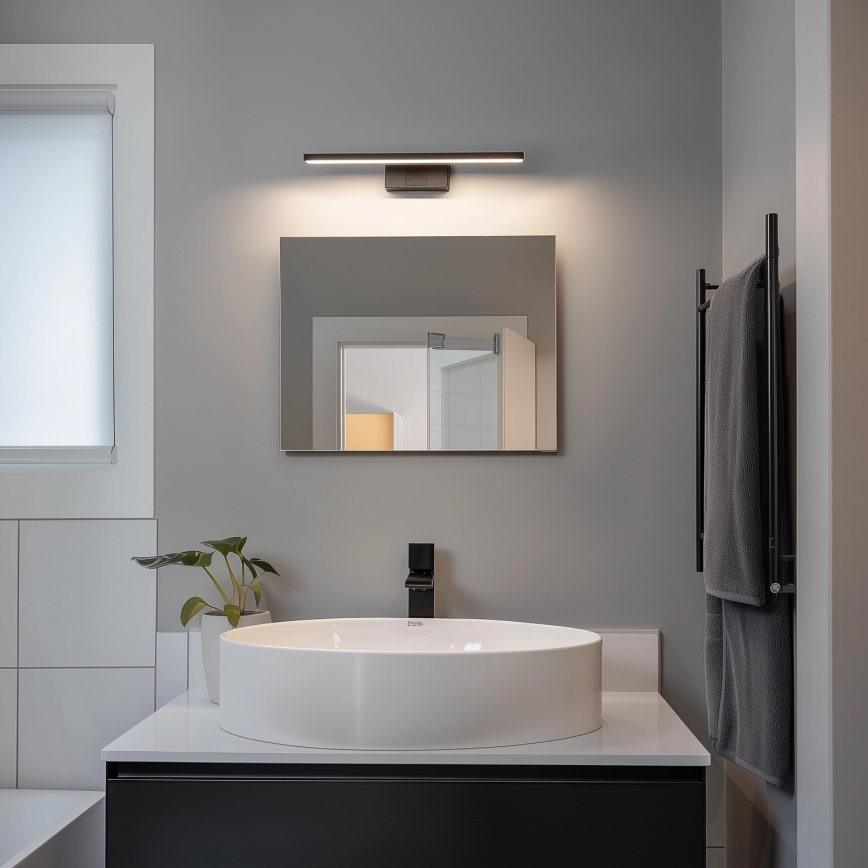 Aigostar - Illuminazione LED per specchio da bagno LED/8W/230V 4000K 40 cm IP44 nero