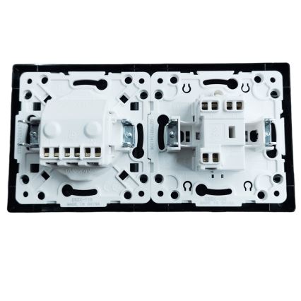 Aigostar - Interruttore doppio n. 5 e presa SCHUKO 230V con placca nera
