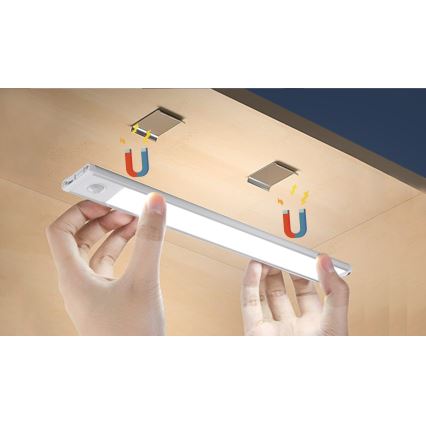 Aigostar - Illuminazione LED ricaricabile per mobili con sensore LED/1,5W/5V 4000K