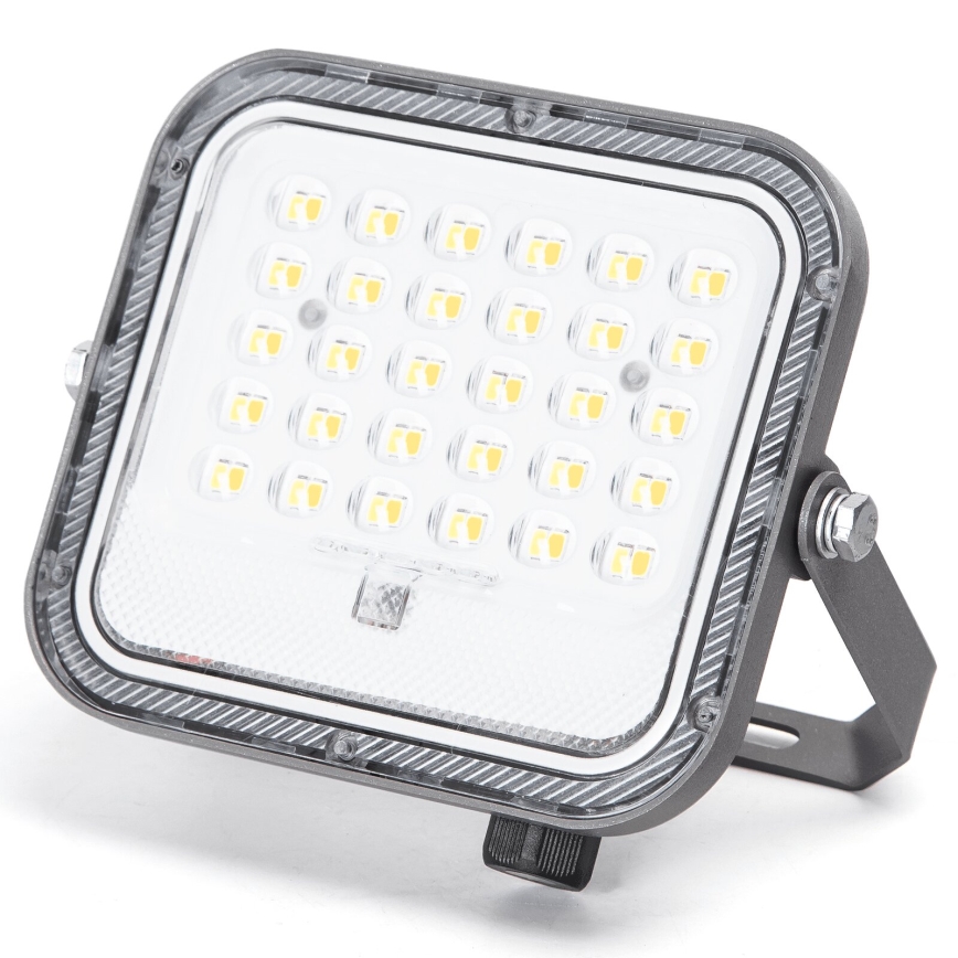 Aigostar - Proiettore solare dimmerabile a LED/50W/3,4V 3000/4000/6500K IP66 4000 mAh + telecomando