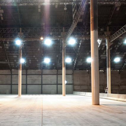 Apparecchio industriale High Bay LED/100W/230V 4000K IP65