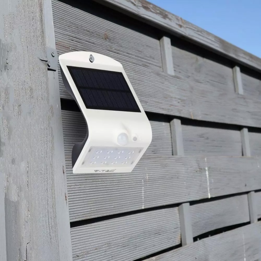 Applique a LED solare con sensore LED/1.5W/3,7V IP65