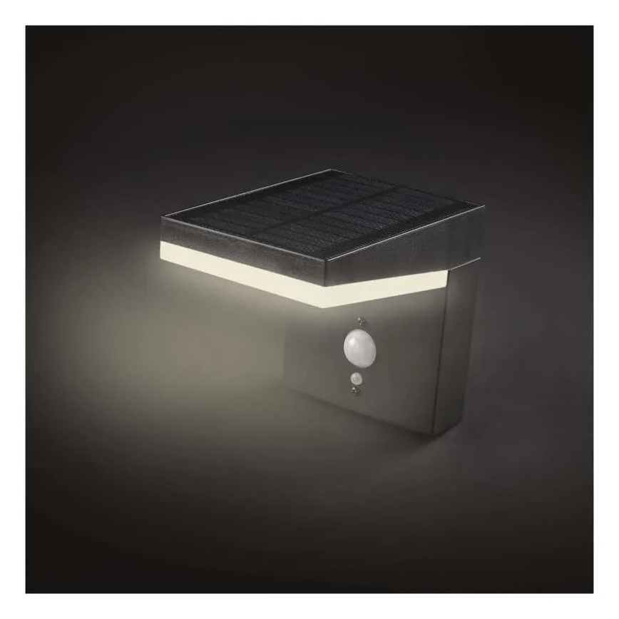 Applique a LED solare con sensore LED/4,4W/3,7V 2200 mAh IP44