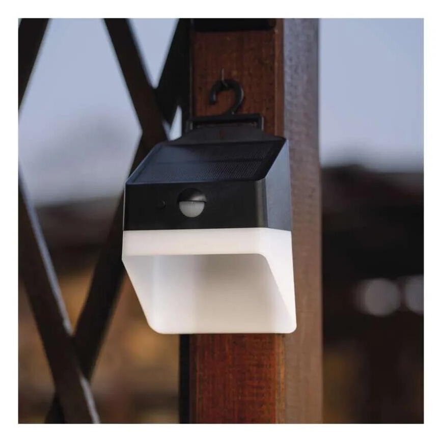 Applique a LED solare con sensore LUMI LED/3,7W IP65 nero
