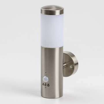 Applique LED da esterno con sensore di movimento 1xGU10/5W/230V IP44 cromo opaco