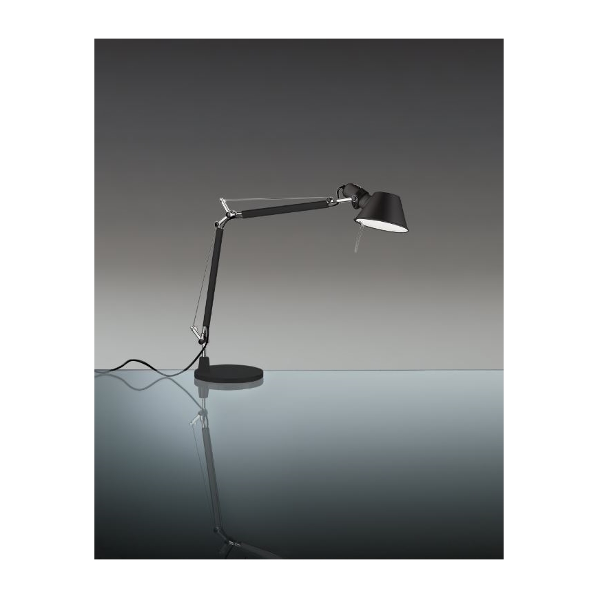 Artemide- Tolomeo Tavolo Mini lampada da tavolo. Lampada da tavolo di alta  qualità in alluminio con base da tavolo 23cm. Made in Italy : :  Illuminazione