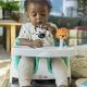 Baby Einstein - Cuscino per sedia da pranzo con 2 giocattoli 2in1 DINE&DISCOVER