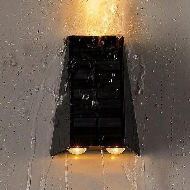 Brilagi - Applique a LED solare PYRAMID LED/2W/3,2V 1300 mAh IP54