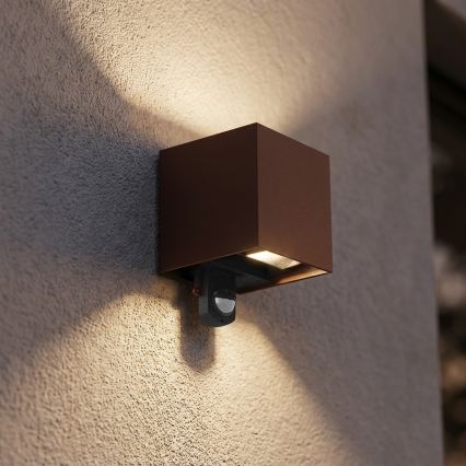 Brilagi - Applique LED da esterno con sensore CUBE LED/6W/230V marrone IP65