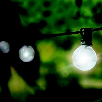 Brilagi - Catena decorativa LED per esterni GIRLANDA 25xE12/0,8W/230V 20m IP44 bianco freddo