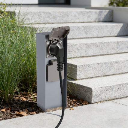 Brilagi - Colonna portaprese da esterno PILLAR 2Z SCHUKO 230V IP44 argento