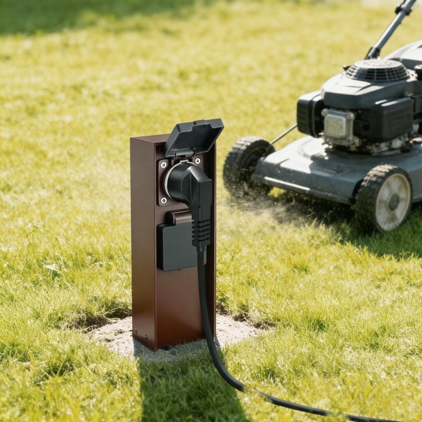 Brilagi - Colonna prese da esterno PILLAR 2 prese SCHUKO 230V IP44 marrone