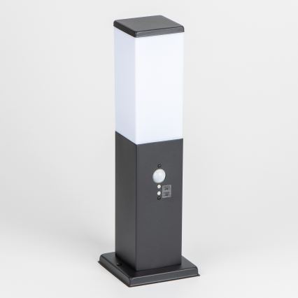 Brilagi - Lampada da esterno con sensore di movimento NOVA 1xE27/15W/230V 40 cm IP44 nero