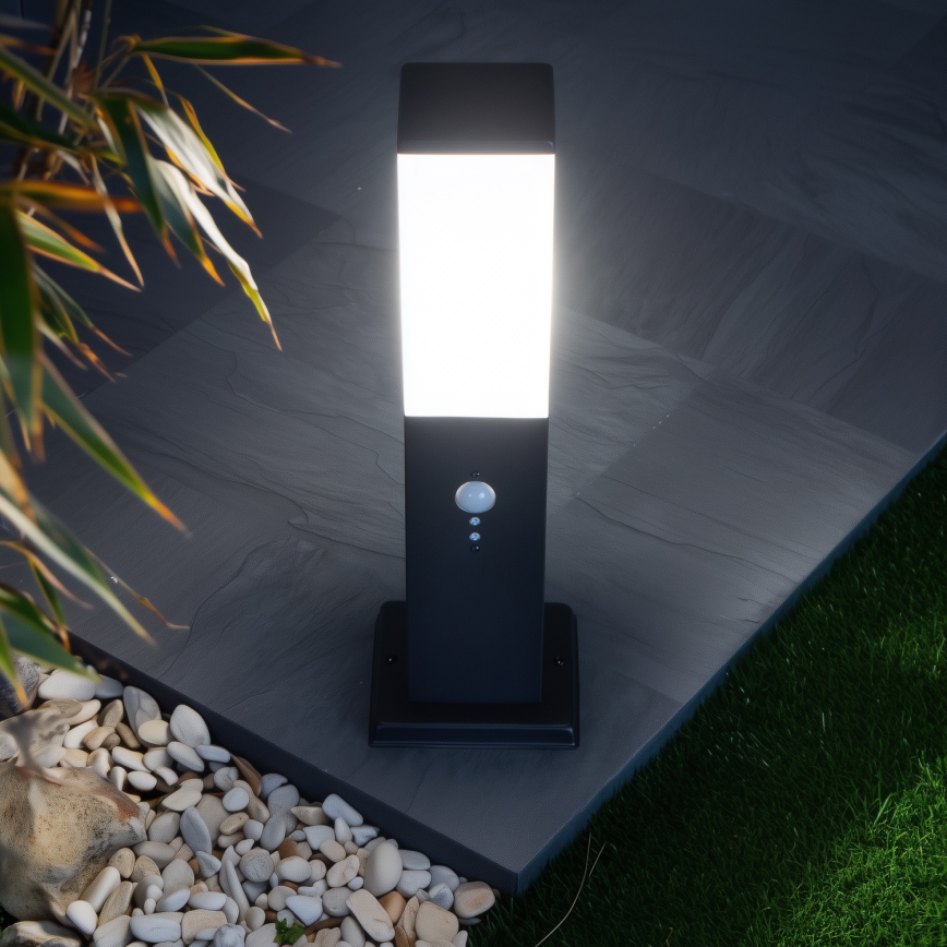 Brilagi - Lampada da esterno con sensore di movimento NOVA 1xE27/15W/230V 40 cm IP44 nero