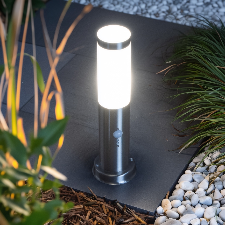 Brilagi - Lampada da esterno con sensore NOVA 1xE27/15W/230V 40 cm IP44 cromo opaco