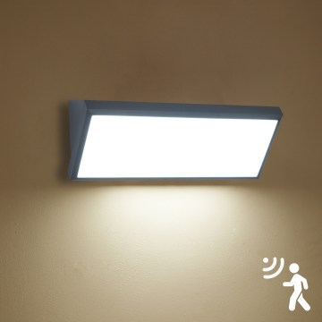 Brilagi - Lampada da parete LED per esterni dotata di sensore TRIANGLE LED/42W/230V 45 cm antracite IP65