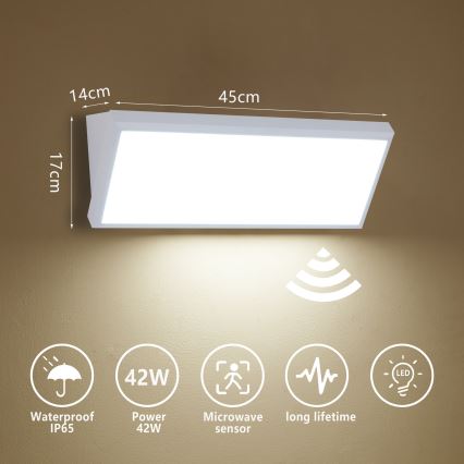 Brilagi - Applique da esterno LED con sensore TRIANGLE LED/42W/230V 45 cm bianco IP65