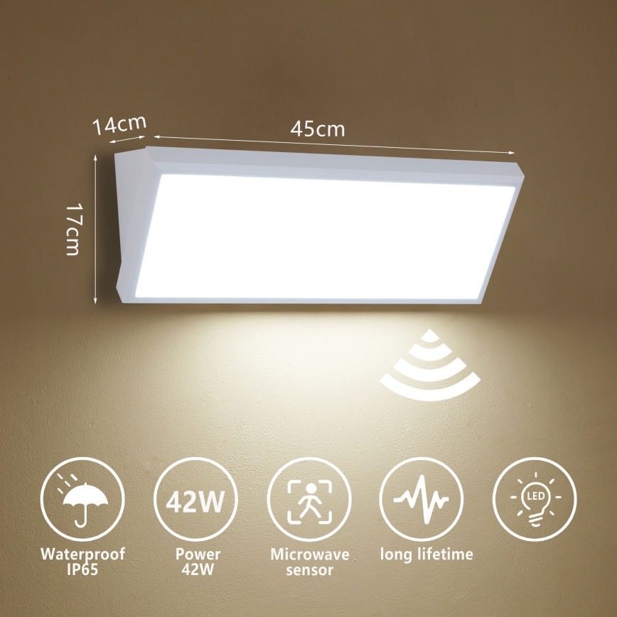 Brilagi - Applique da esterno LED con sensore TRIANGLE LED/42W/230V 45 cm bianco IP65