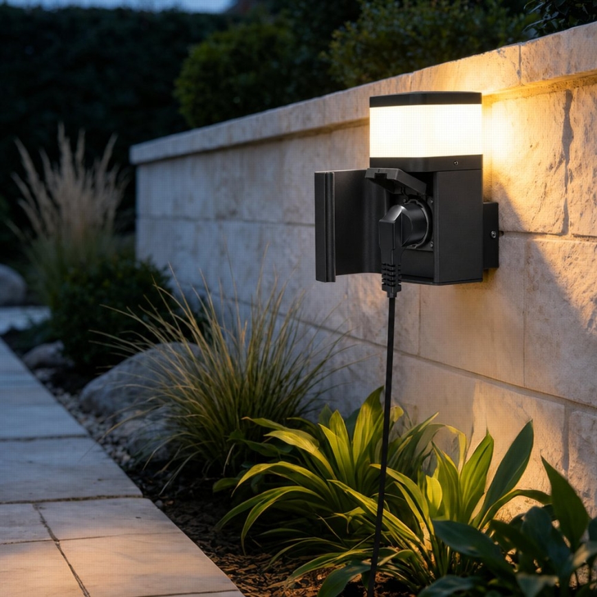 BRILAGI - Lampada da parete esterna con presa SCHUKO PILLAR 1xG9/11W/230V IP44 nera
