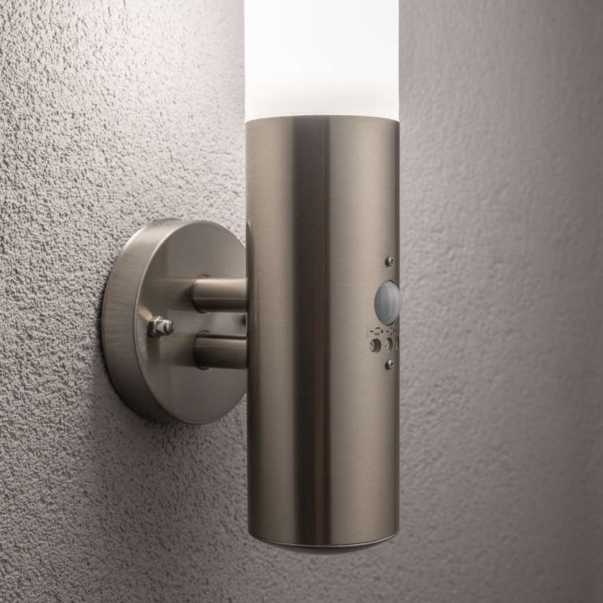 BRILAGI - Lampada da parete per esterni con sensore ELIA 1xE27/20W/230V IP44 cromo opaco