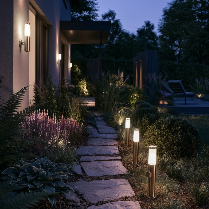 BRILAGI - ELIA, lampada LED da esterno dimmerabile con presa integrata, 1xE27/6W/230V, 2700-6500K, IP44, Wi-Fi, 50 cm, cromo opaco