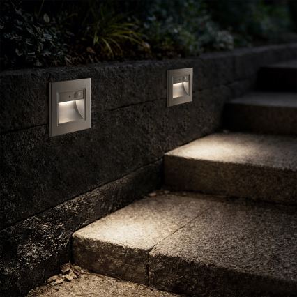 Brilagi - Lampada LED per scale con sensore STEP LIGHT LED/1,5W/230V IP44 argento