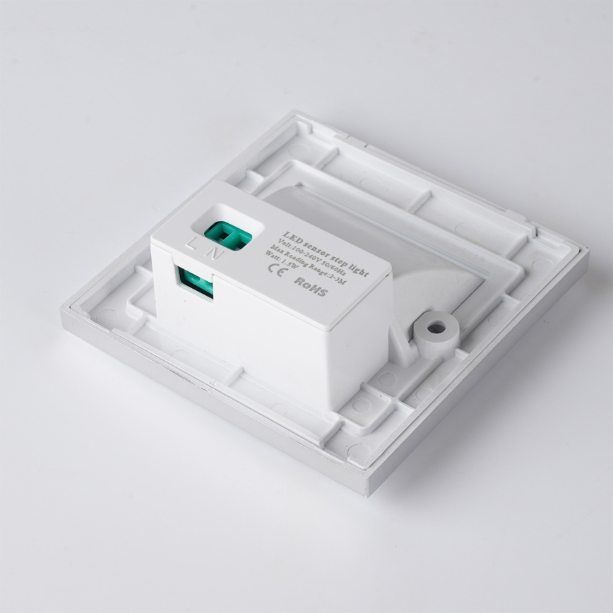 Brilagi - Lampada LED per scale con sensore STEP LIGHT LED/1,5W/230V IP44 argento