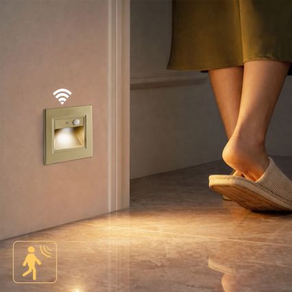 Brilagi - Lampada LED per scale con sensore STEP LIGHT LED/1,5W/230V IP44 oro