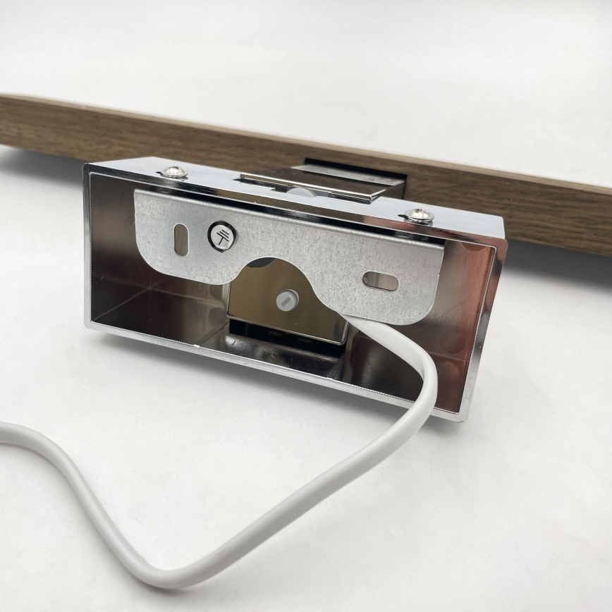 Brilagi - Illuminazione LED per specchio da bagno 3-in-1 WOODY MIRROR LED/8W/230V 40 cm IP44 cromo lucido/rovere noce