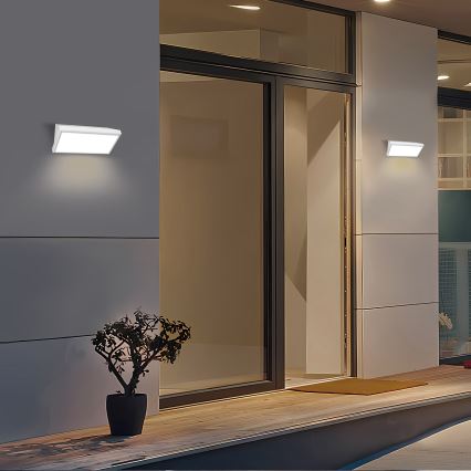 Brilagi - Lampada da parete LED da esterno con sensore TRIANGLE LED/20W/230V bianco IP65
