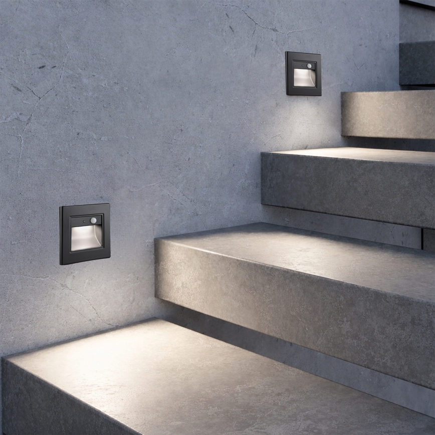 Brilagi - Lampada LED per gradini con sensore STEP LIGHT LED/1,5W/230V IP44 nera