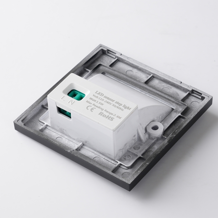 Brilagi - Lampada LED per gradini con sensore STEP LIGHT LED/1,5W/230V IP44 nera