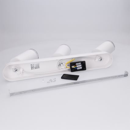 Brilagi - Luce Spot da bagno SELE 3xGU10/30W/230V IP44 bianco
