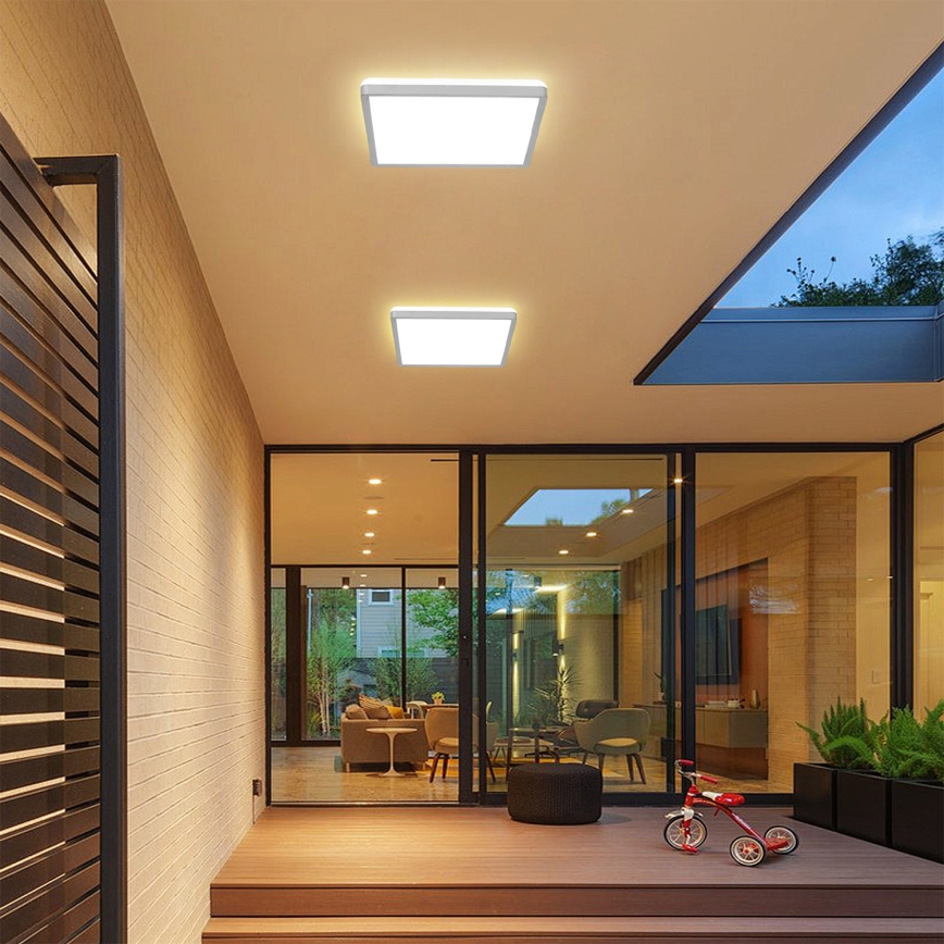 Brilagi - Lampada da soffitto LED per bagno ULTRA SLIM LED/24W/230V 42x42 cm finitura argento IP54