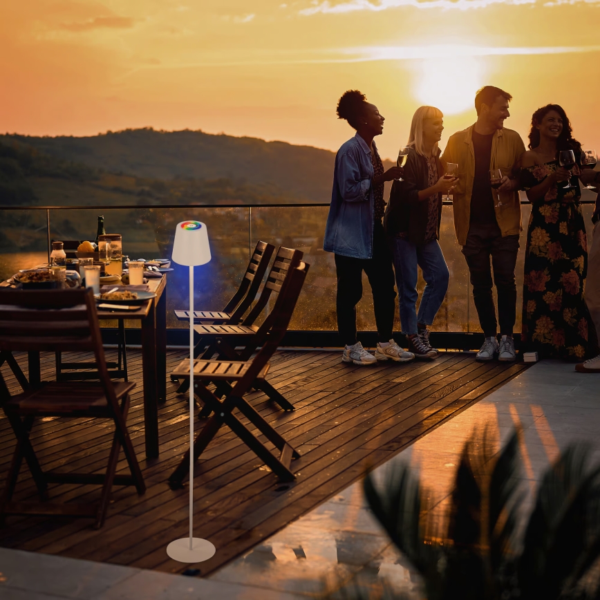 Briloner 1507016 - Lampada da terra dimmerabile a LED KIKI LED/4,3W/5V IP44 2600 mAh bianca