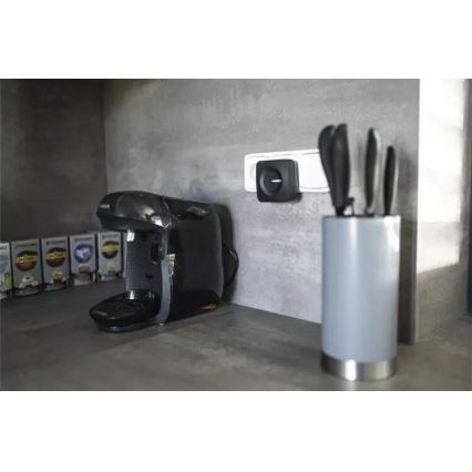 Campanello con presa wireless 230V IP44 nero