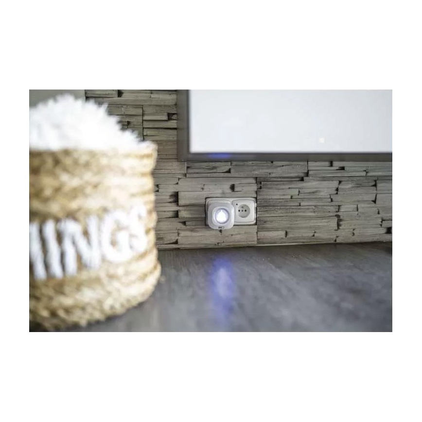 Campanello wireless con spina integrata 230V + 1xCR2032 IP44 bianco