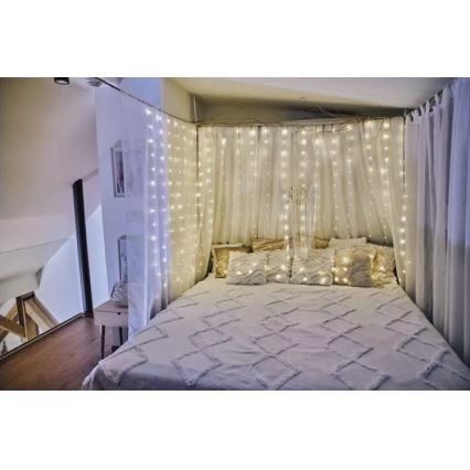 Catena luminosa LED da esterno 240 LED/8 funzioni 6,7 m IP44 bianco caldo