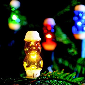 Catena luminosa natalizia FIGURINE 12xE10/10,7m, Prodotta nella Repubblica Ceca