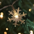 Catena luminosa natalizia LED per esterni 20xLED/2xAA 2,2 m IP44 bianco caldo a fiocchi di neve