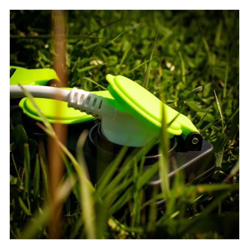 Cavo di prolunga 10 m con interruttore e 3 prese, protezione IP44