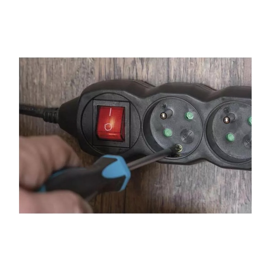 Cavo di prolunga con interruttore 4Z 3m nero
