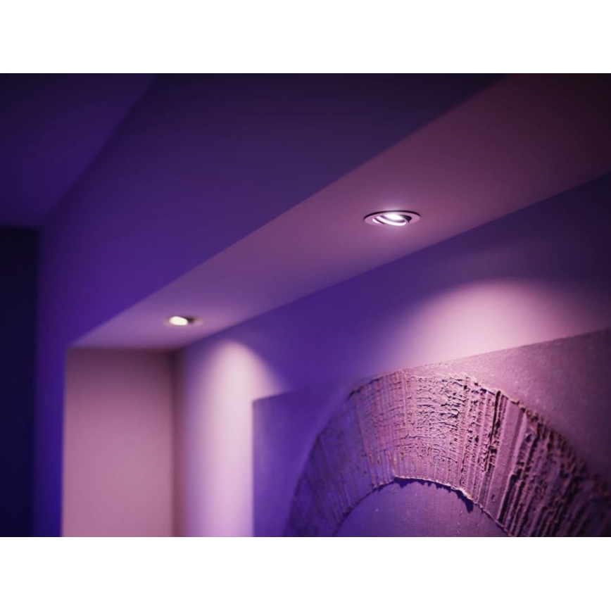 Set da 4 lampadine LED RGBW dimmerabili Philips Hue WHITE AND COLOR AMBIANCE GU5,3/MR16/6,3W/12V 2000-6500K