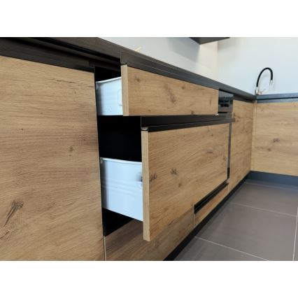 Cucina MARINA 180 cm rovere craft/nero lucido