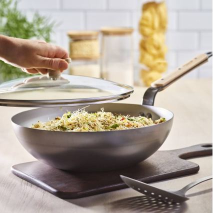 De Buyer 5717.28 - Padella Wok MINERAL B BOIS 28 cm