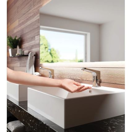 Deante BQH_029V - Touchless  rubinetto per lavabo con regolazione di temperatura HIACYNT 230/6V cromo lucido